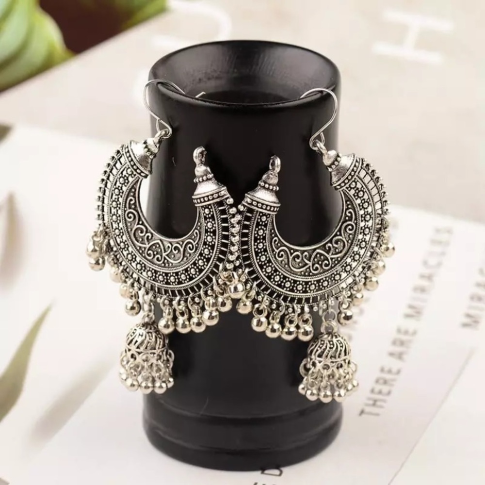 Fashion earrings